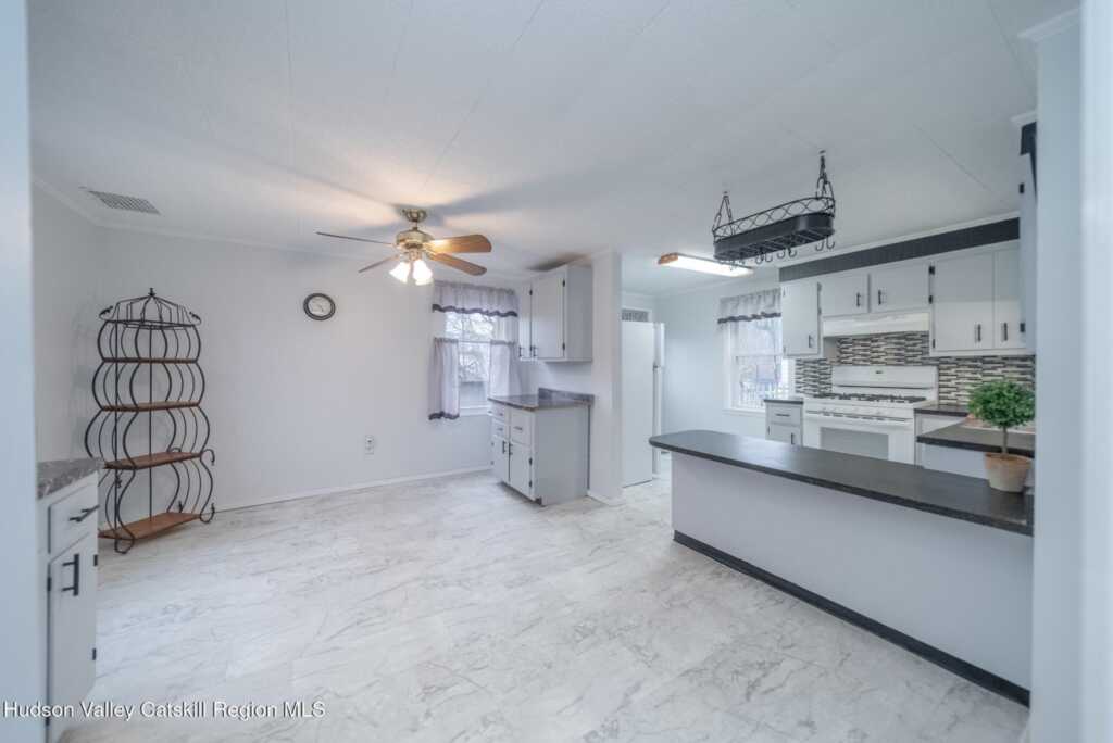 1 Clinton Avenue, Kingston, NY 12401 - Photo 8 of 29