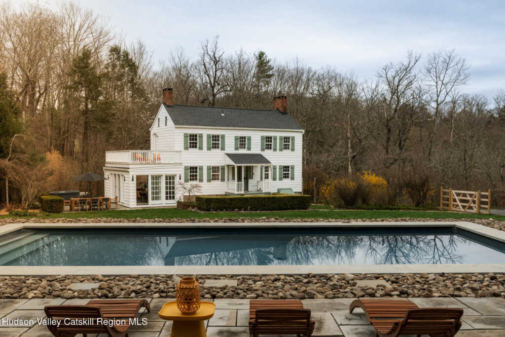 15 Dashville Road, New Paltz, NY 12561