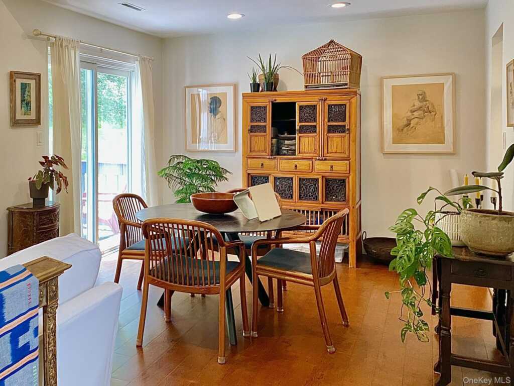 21 North Loop, Rhinebeck, NY 12572 - Photo 10 of 24