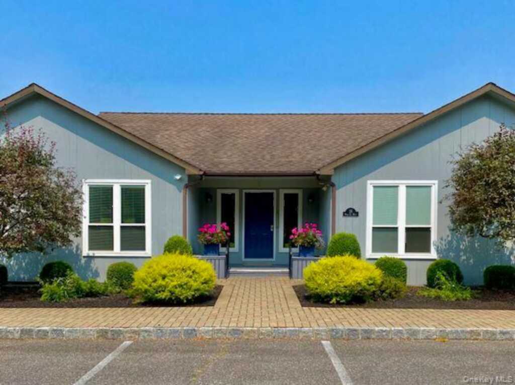 21 North Loop, Rhinebeck, NY 12572 - Photo 3 of 24