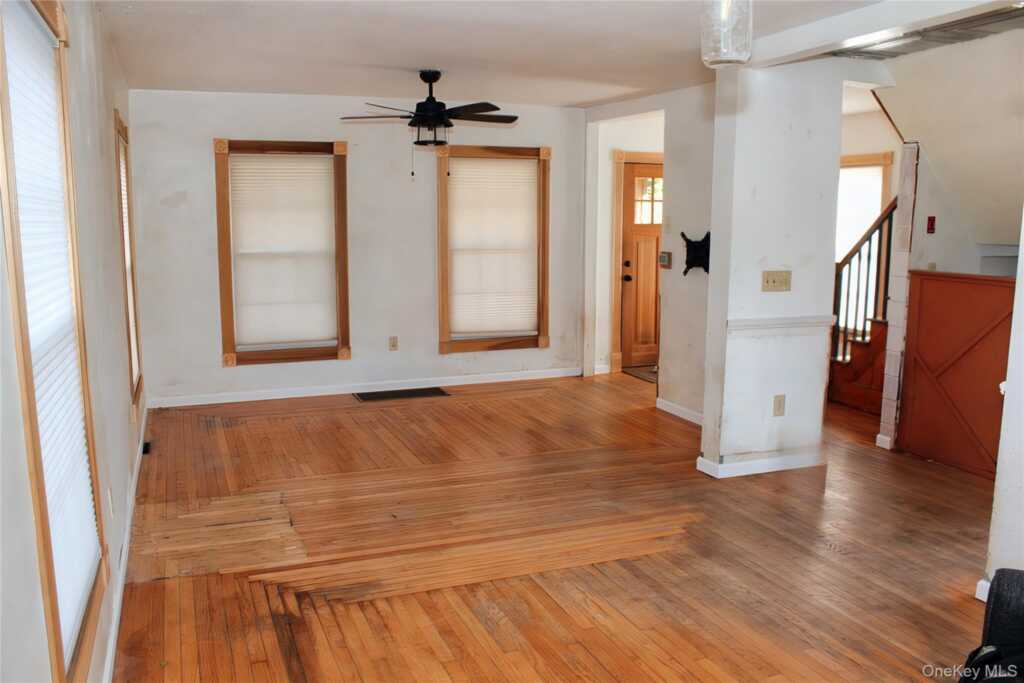 295 Lucas Avenue, Kingston, NY 12401 - Photo 13 of 29