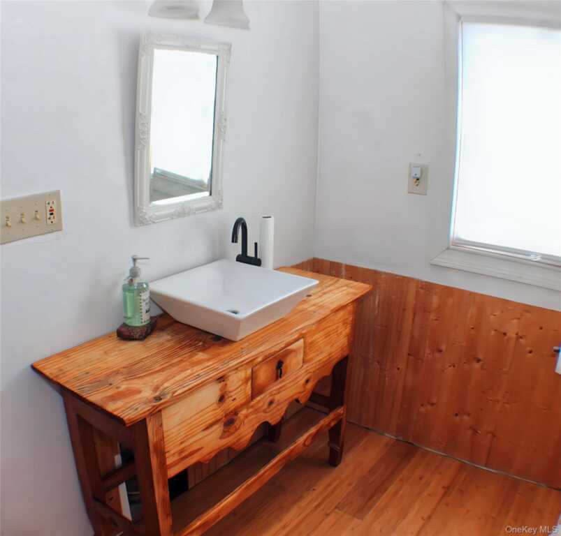 295 Lucas Avenue, Kingston, NY 12401 - Photo 19 of 29