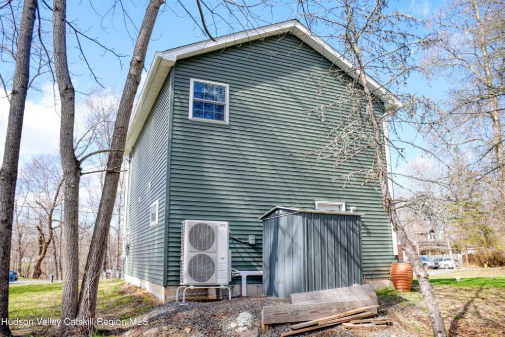 560 Berme Road, High Falls, NY 12440 - Photo 3 of 17