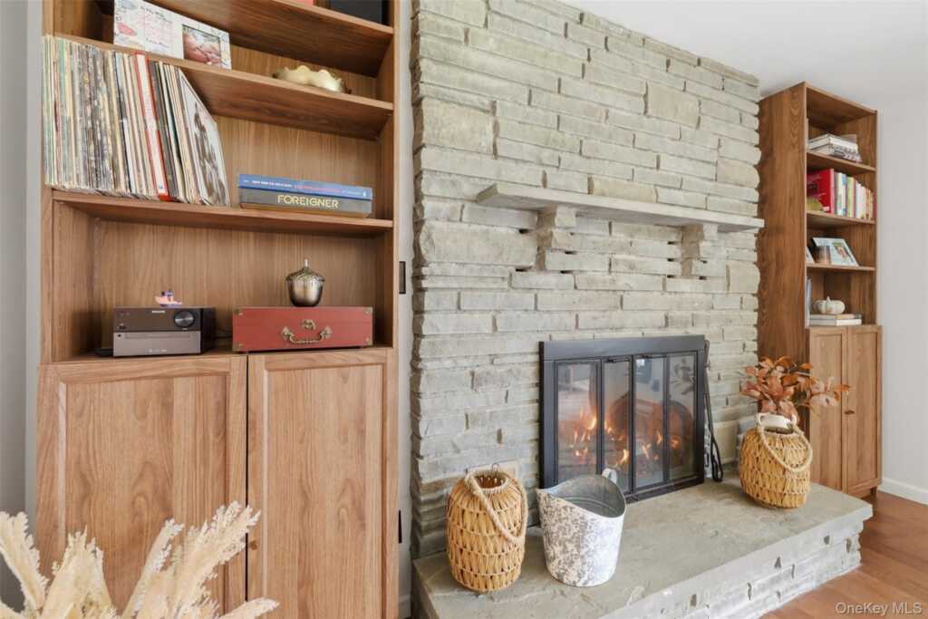 7 Kerr Road, Rhinebeck, NY 12572 - Photo 10 of 43