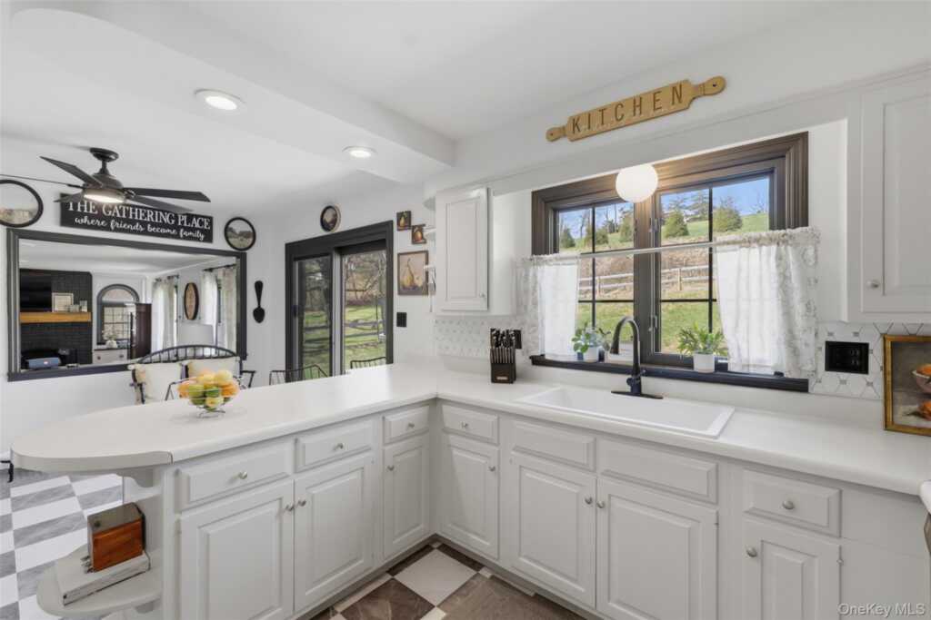 7 Kerr Road, Rhinebeck, NY 12572 - Photo 16 of 43