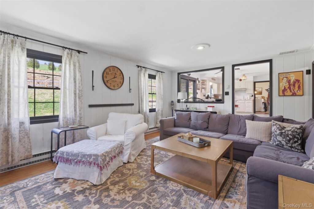 7 Kerr Road, Rhinebeck, NY 12572 - Photo 23 of 43