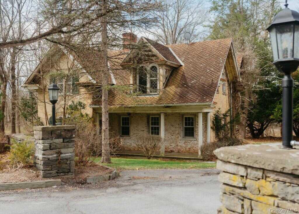 7 Ferncliff Drive, Rhinebeck, NY 12572