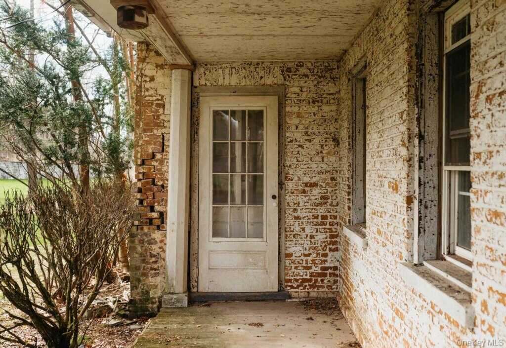 7 Ferncliff Drive, Rhinebeck, NY 12572 - Photo 4 of 31