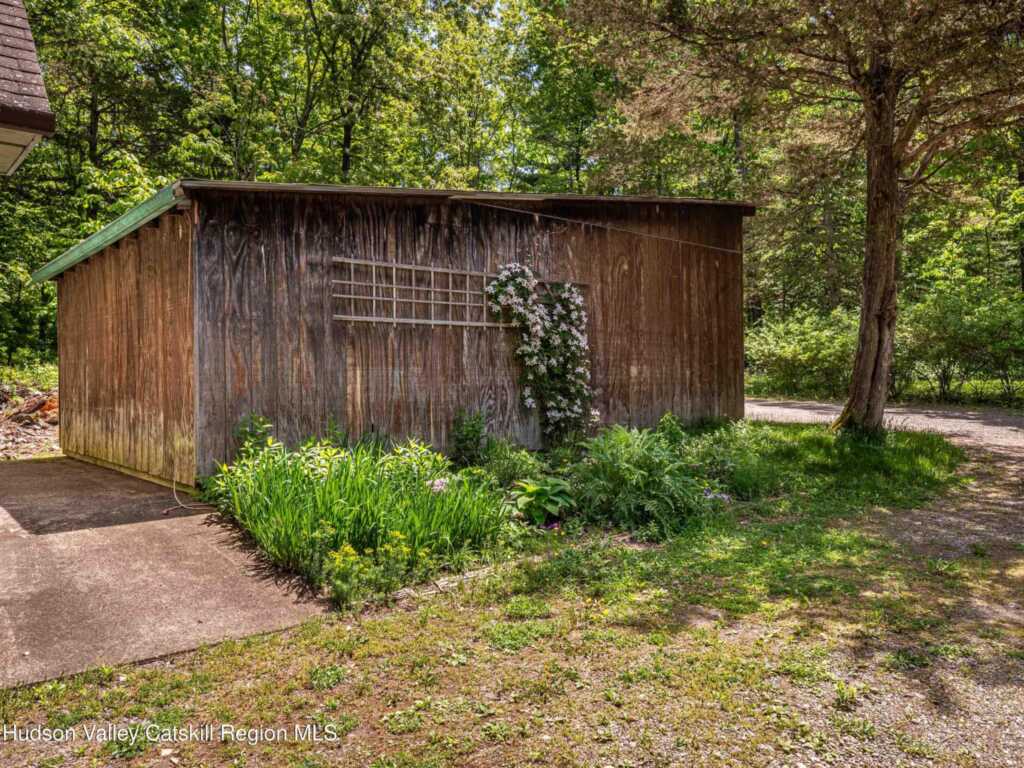 74 Hilltop Road, Rhinebeck, NY 12572 - Photo 40 of 45