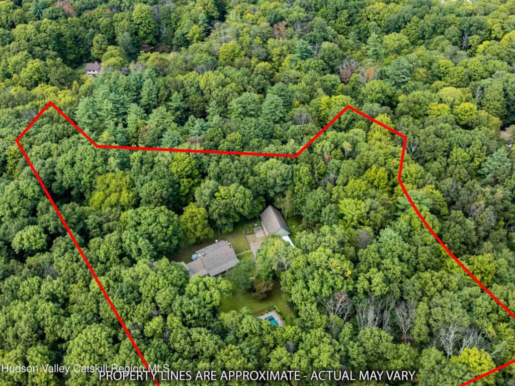 74 Hilltop Road, Rhinebeck, NY 12572 - Photo 8 of 45