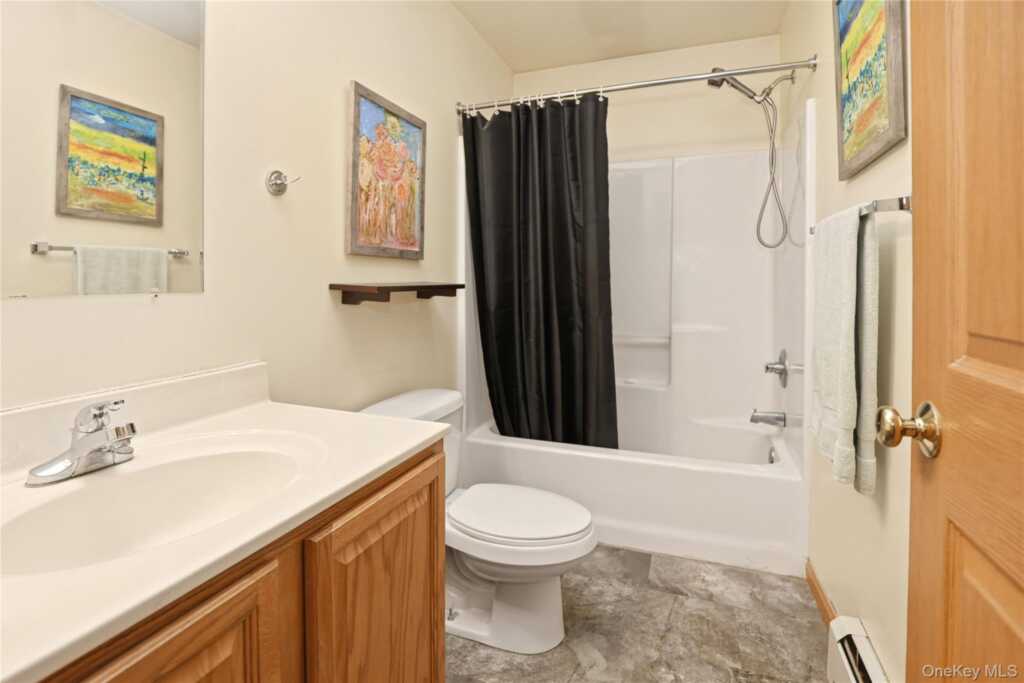 8 Robbins Lane, Saugerties, NY 12477 - Photo 14 of 32