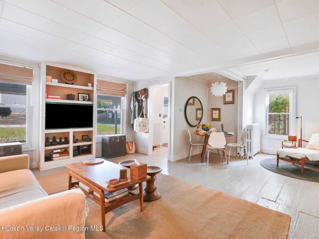 26 Russell Street, Saugerties, NY 12477 - Photo 10 of 50