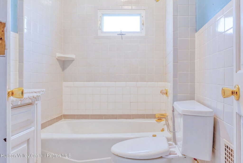 83 Orchard Street, Kingston, NY 12401 - Photo 18 of 28