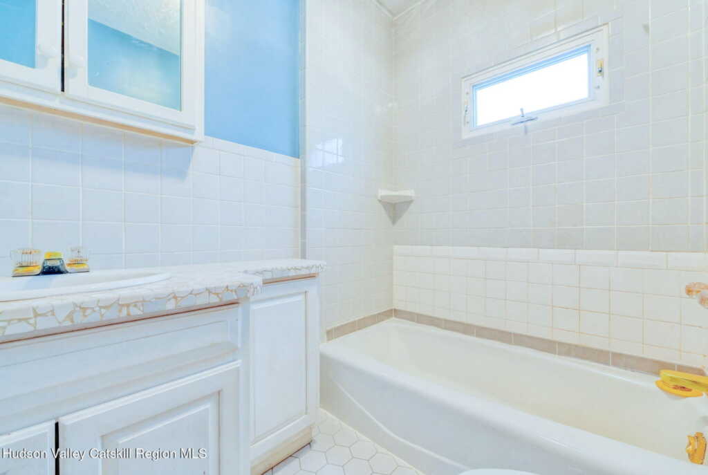 83 Orchard Street, Kingston, NY 12401 - Photo 19 of 28