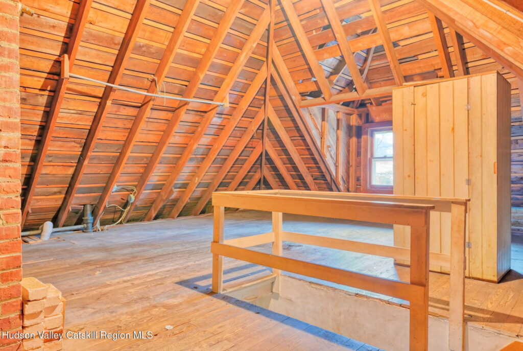 83 Orchard Street, Kingston, NY 12401 - Photo 22 of 28