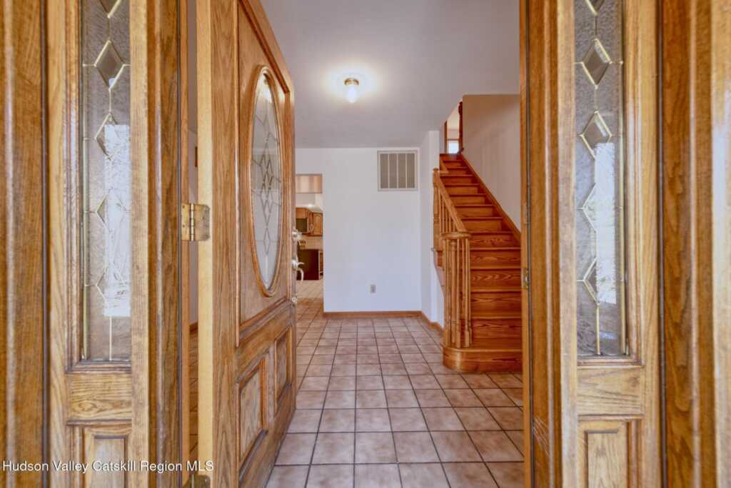 5 Maverick Terrace, Woodstock, NY 12498 - Photo 4 of 42