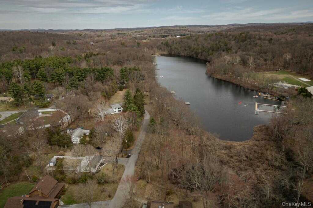 307 Sepasco Lake, Rhinebeck, NY 12572 - Photo 2 of 24