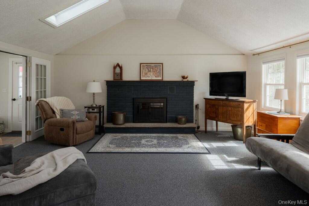 307 Sepasco Lake, Rhinebeck, NY 12572 - Photo 3 of 24