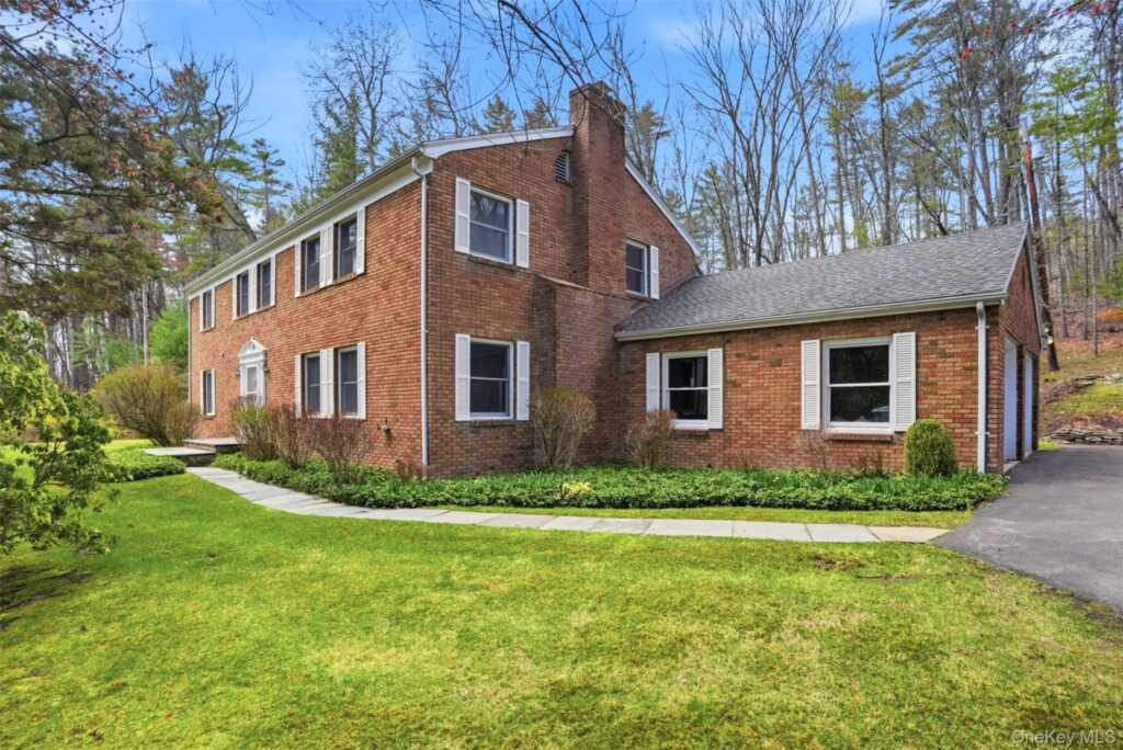 2320 Glasco Turnpike, Woodstock, NY 12498