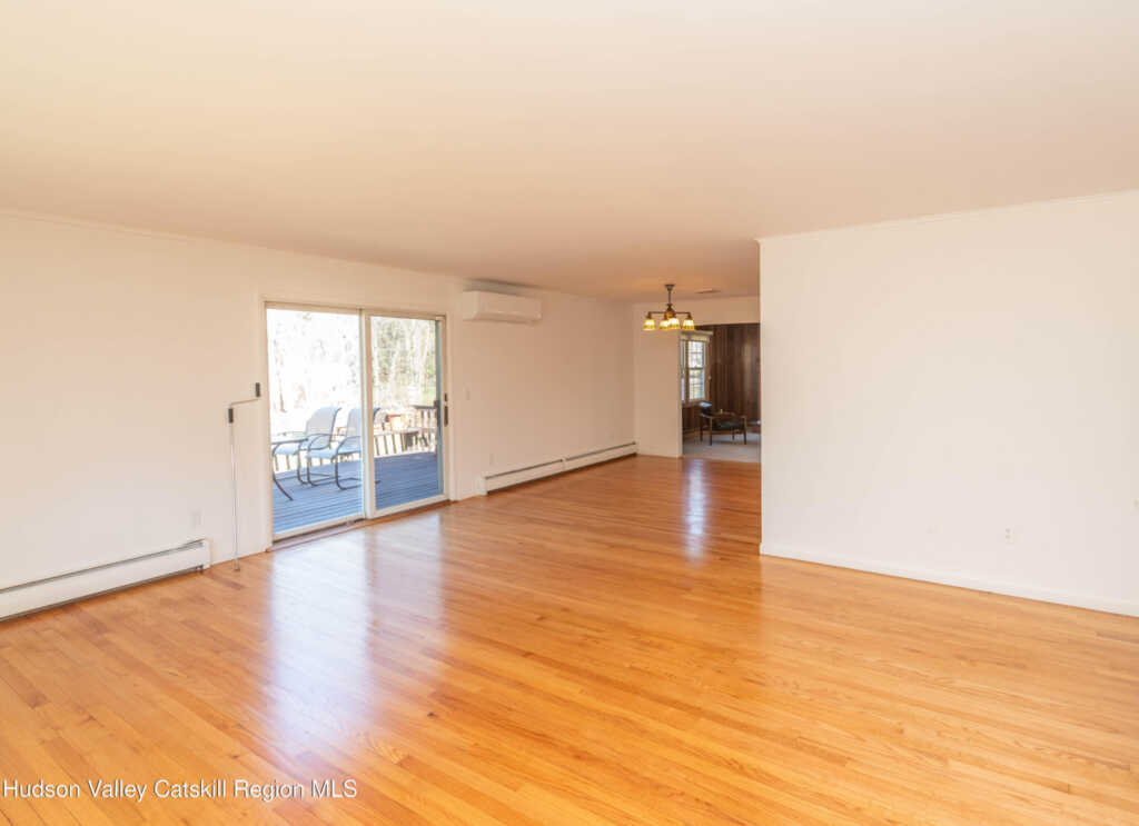 7 Lynn Place, New Paltz, NY 12561 - Photo 8 of 44