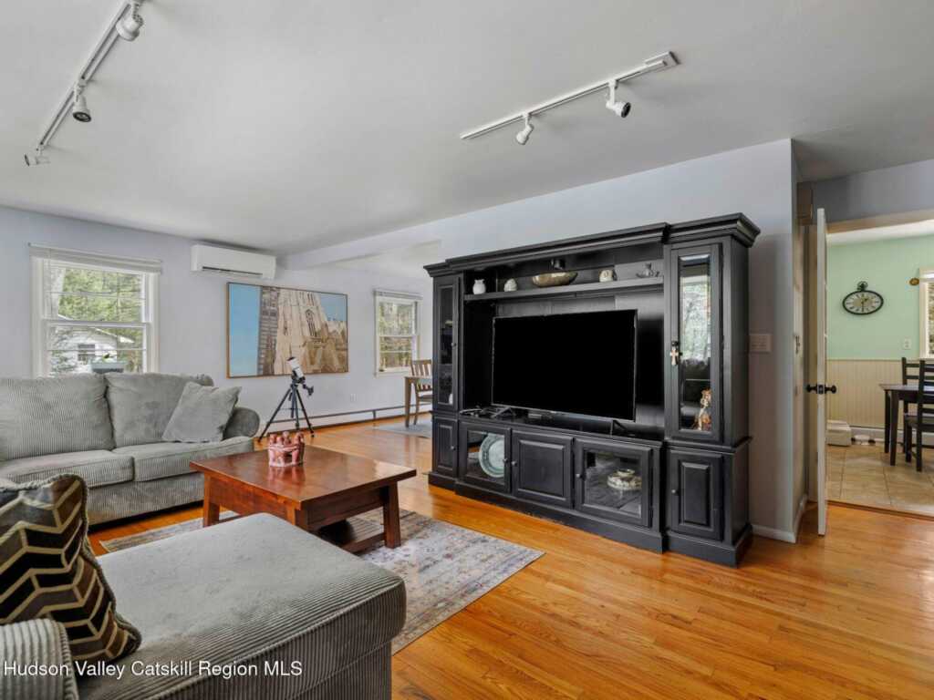 39 Whitney Drive, Woodstock, NY 12498 - Photo 16 of 50