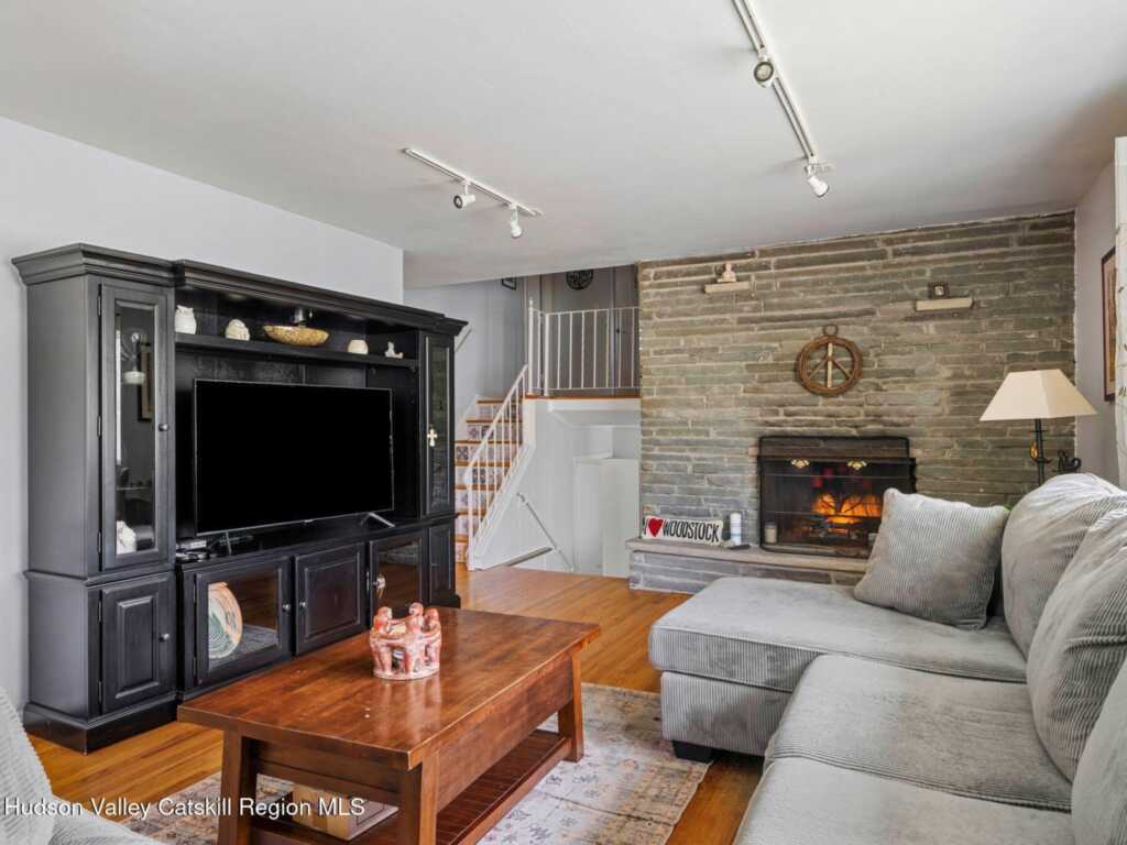 39 Whitney Drive, Woodstock, NY 12498 - Photo 20 of 50