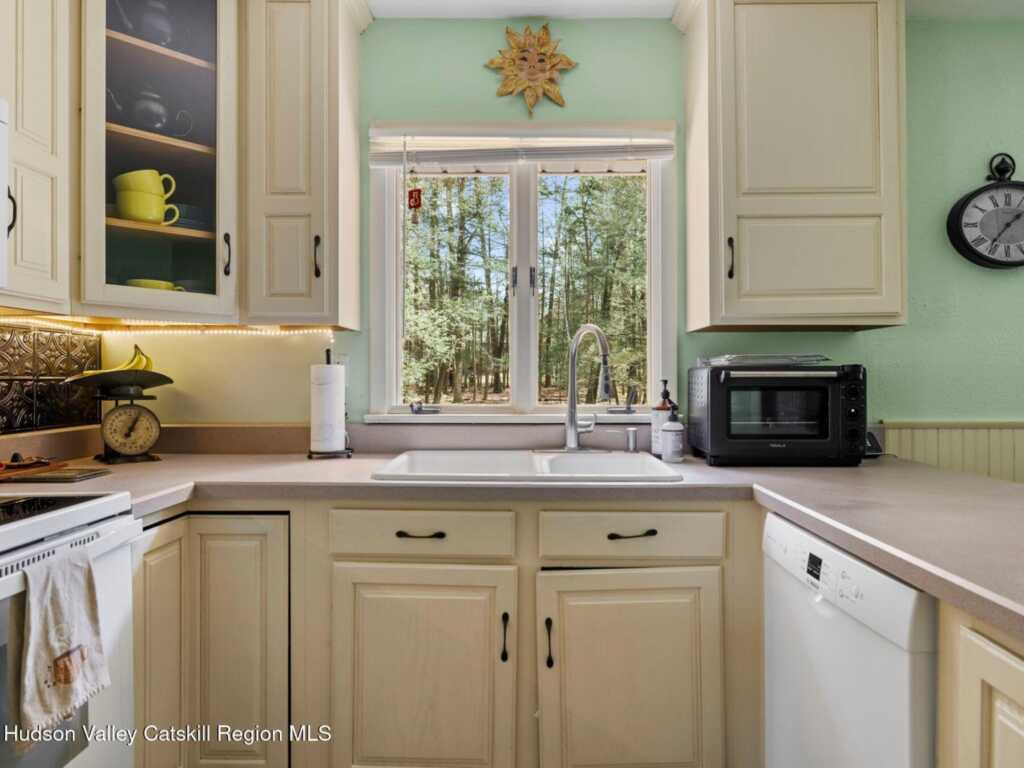 39 Whitney Drive, Woodstock, NY 12498 - Photo 26 of 50