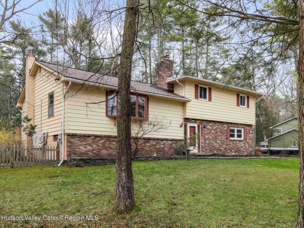 39 Whitney Drive, Woodstock, NY 12498 - Photo 5 of 50