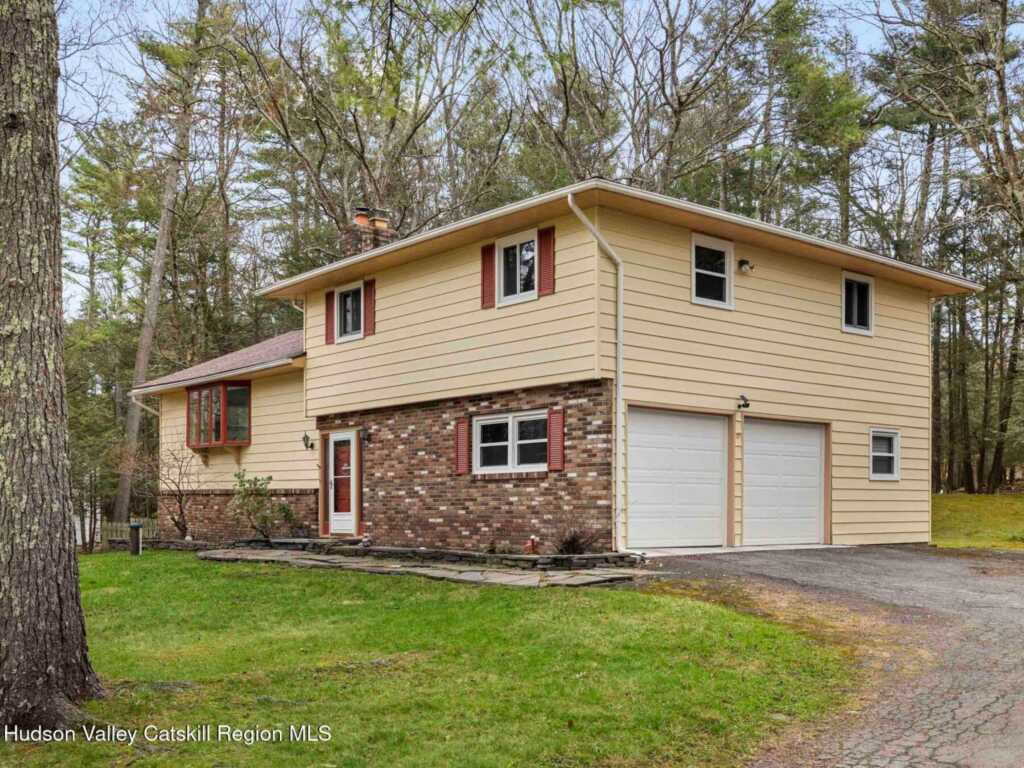 39 Whitney Drive, Woodstock, NY 12498 - Photo 6 of 50