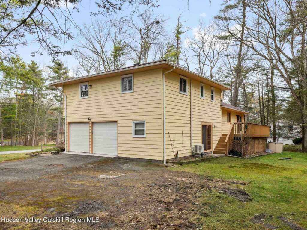 39 Whitney Drive, Woodstock, NY 12498 - Photo 7 of 50