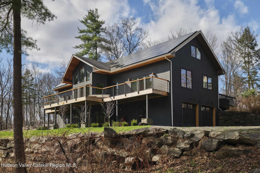 592 Swartekill Road, New Paltz, NY 12561