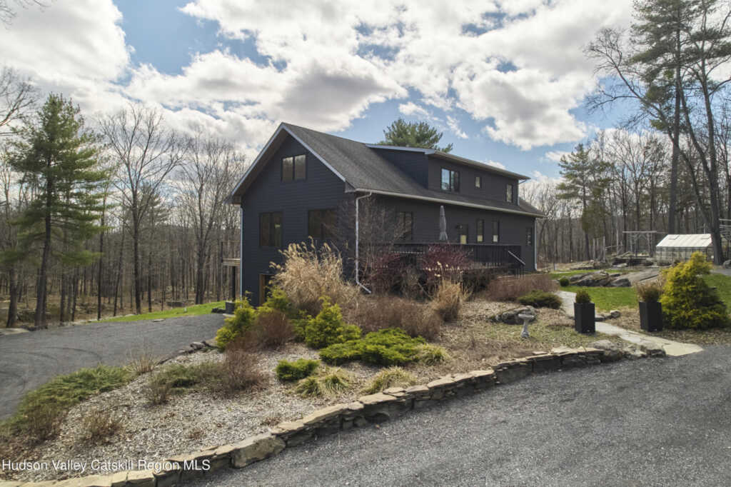 592 Swartekill Road, New Paltz, NY 12561 - Photo 2 of 48