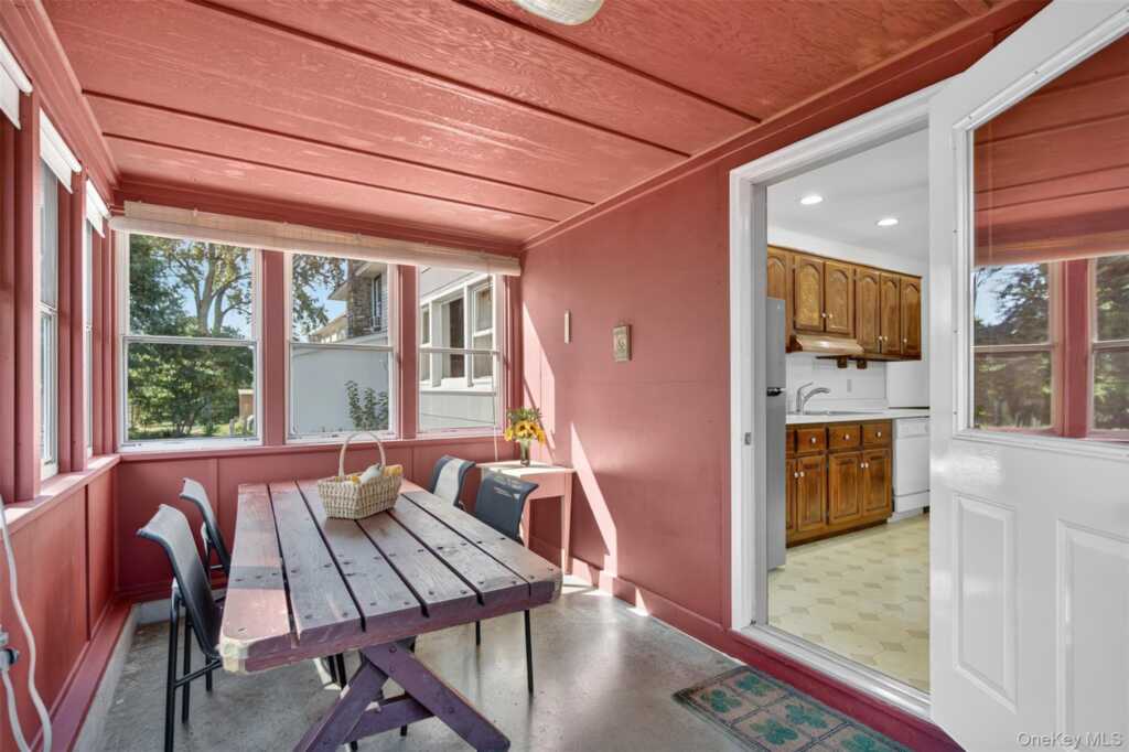 51 Mulberry Street, Rhinebeck, NY 12572 - Photo 13 of 41