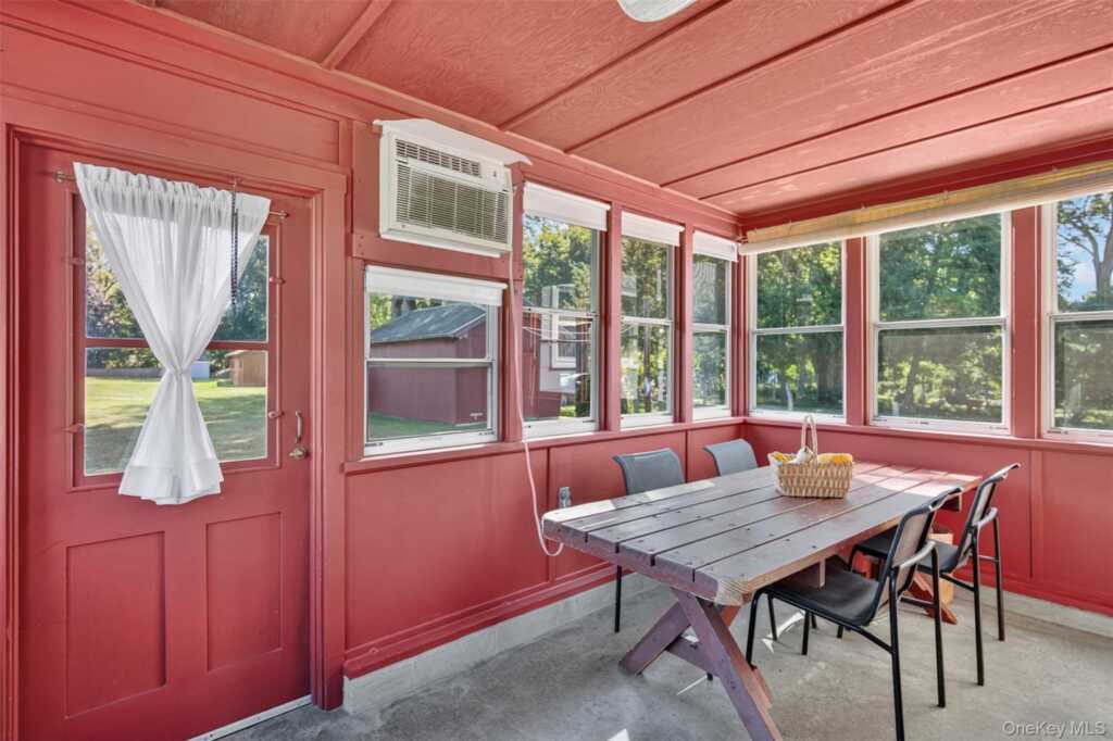 51 Mulberry Street, Rhinebeck, NY 12572 - Photo 14 of 41