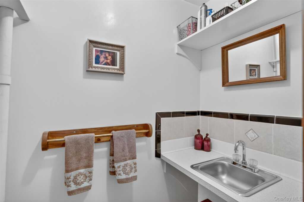 51 Mulberry Street, Rhinebeck, NY 12572 - Photo 27 of 41