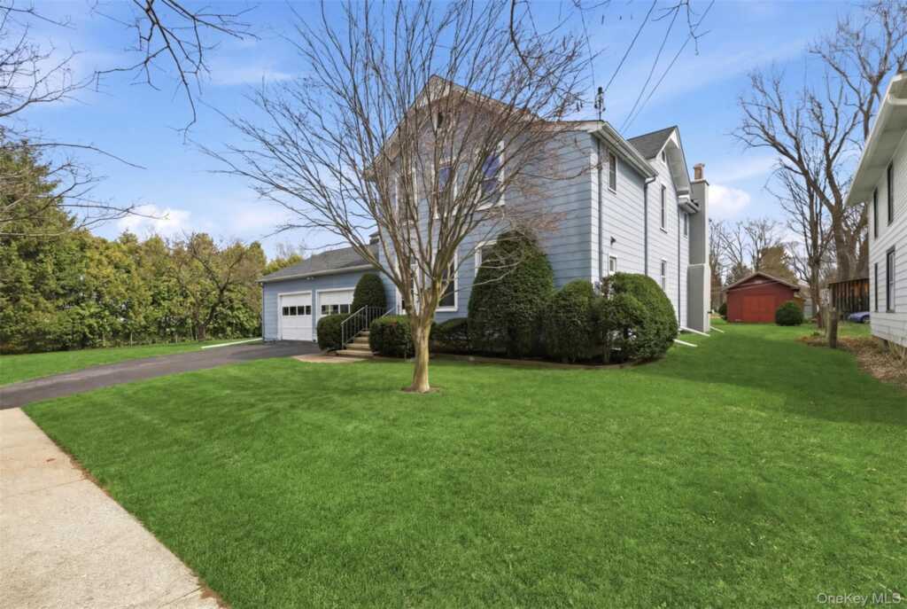 51 Mulberry Street, Rhinebeck, NY 12572 - Photo 4 of 41