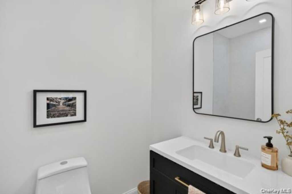 26 Gill Street, Kingston, NY 12401 - Photo 14 of 25