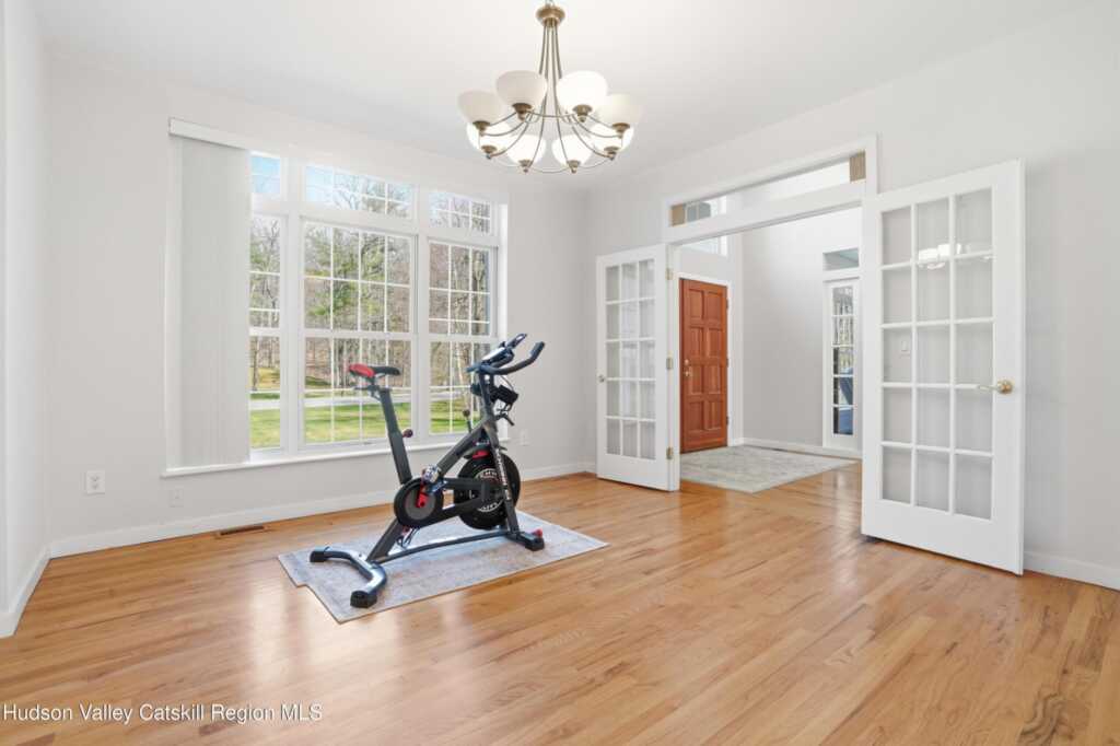 45 Tall Oaks Drive, Kingston, NY 12401 - Photo 12 of 50