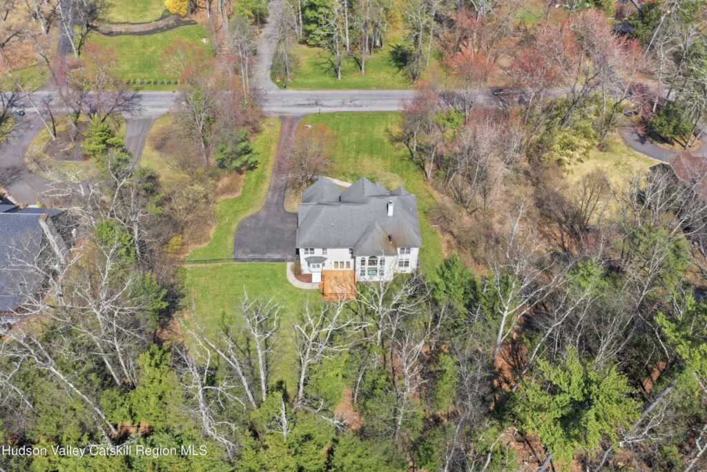 45 Tall Oaks Drive, Kingston, NY 12401 - Photo 3 of 50