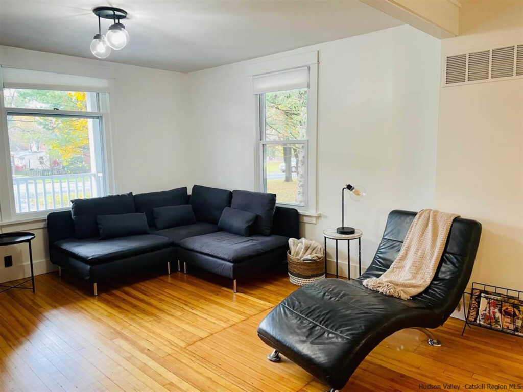 298 Lucas Avenue, Kingston, NY 12401 - Photo 10 of 23