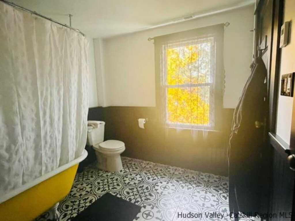 298 Lucas Avenue, Kingston, NY 12401 - Photo 17 of 23