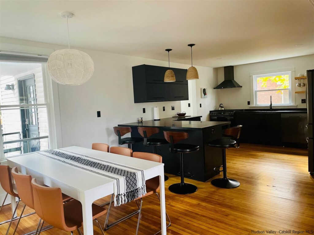 298 Lucas Avenue, Kingston, NY 12401 - Photo 8 of 23