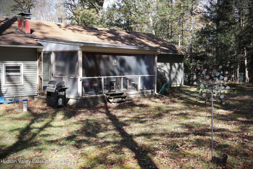 92 Wichtree Road, Woodstock, NY 12498 - Photo 18 of 21