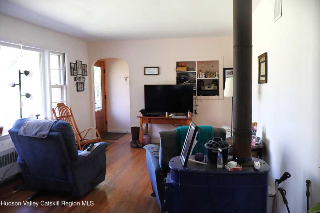 92 Wichtree Road, Woodstock, NY 12498 - Photo 9 of 21