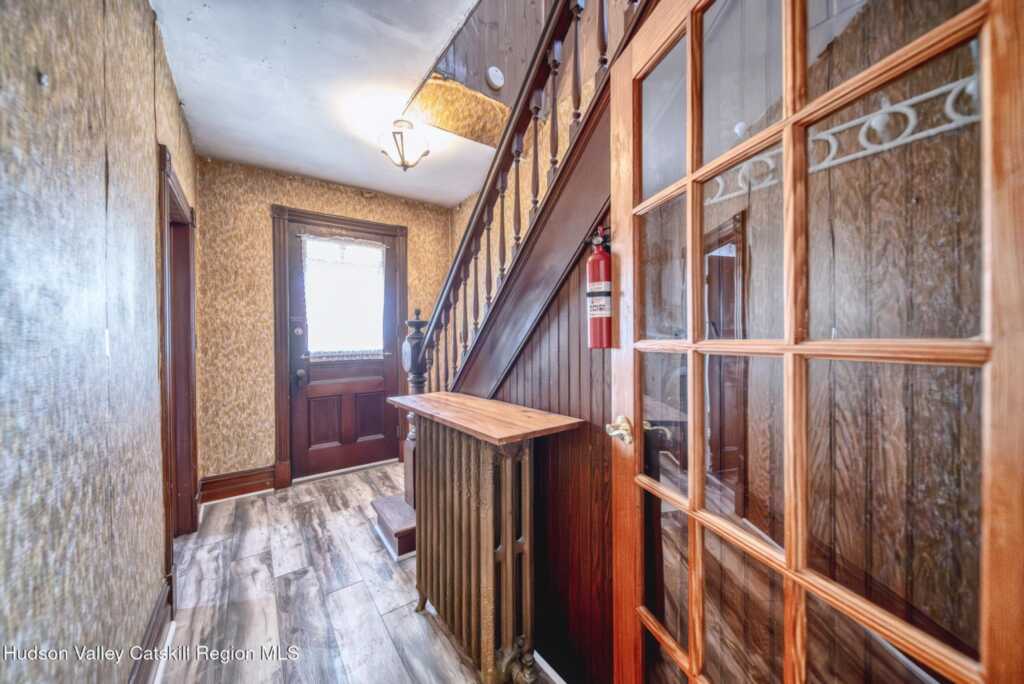 43 2nd Avenue, Kingston, NY 12401 - Photo 15 of 31