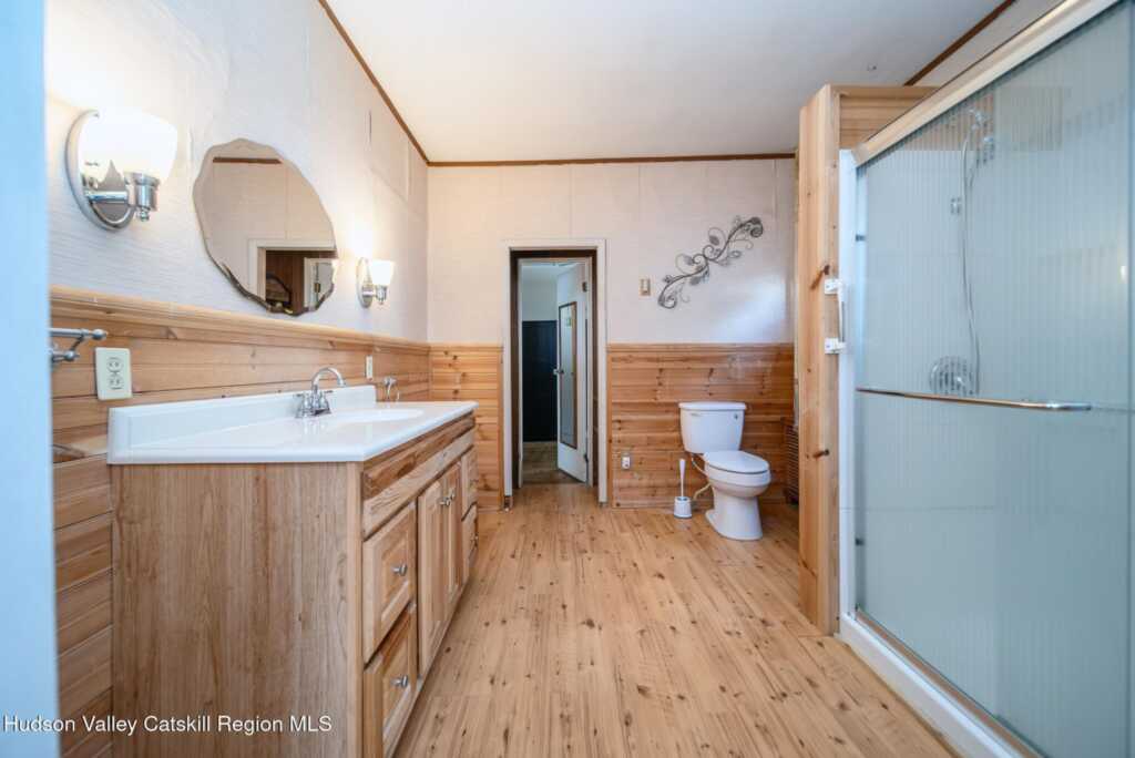 43 2nd Avenue, Kingston, NY 12401 - Photo 7 of 31