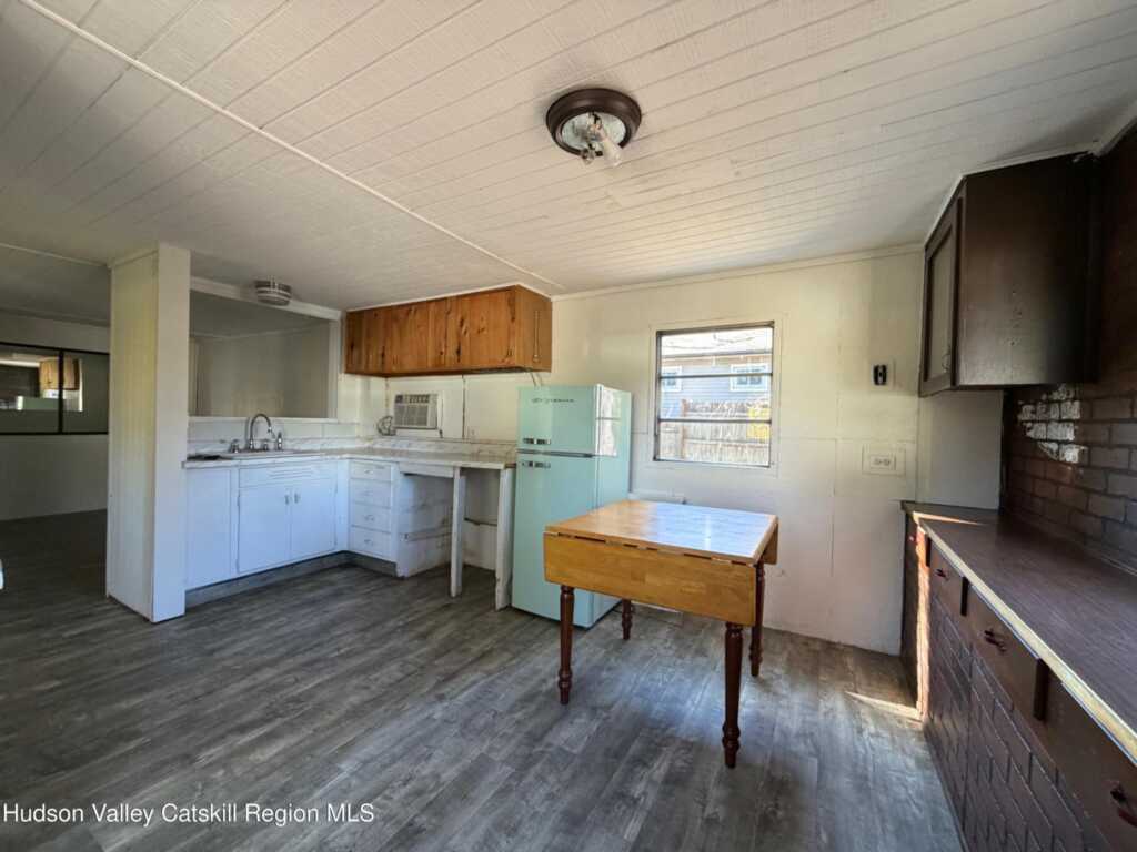 384 Glenerie Boulevard, Saugerties, NY 12477 - Photo 3 of 15