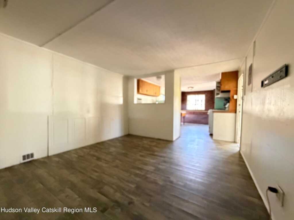 384 Glenerie Boulevard, Saugerties, NY 12477 - Photo 5 of 15