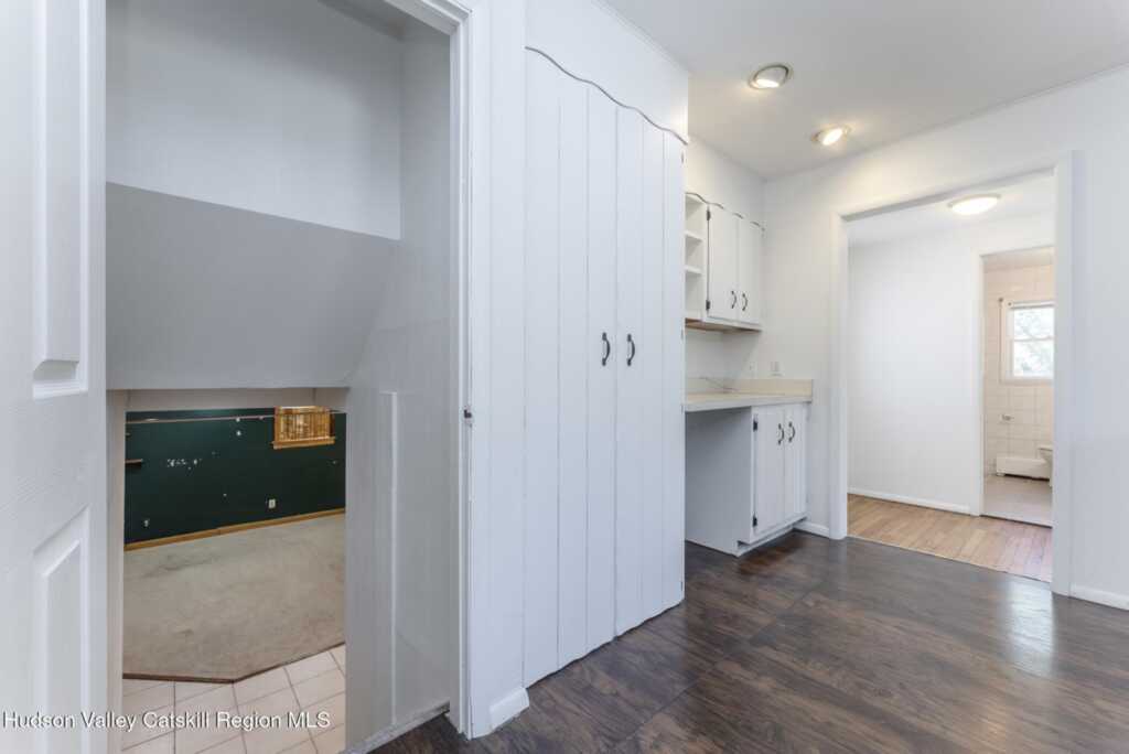 94 Tammany Street, Kingston, NY 12401 - Photo 14 of 50