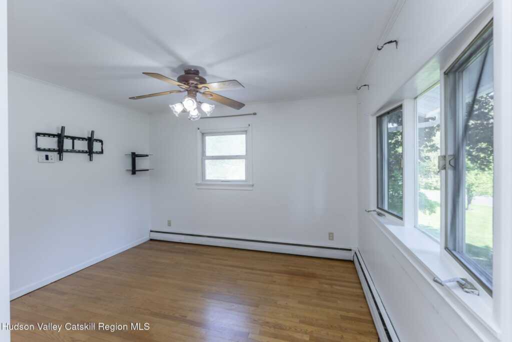 94 Tammany Street, Kingston, NY 12401 - Photo 6 of 50